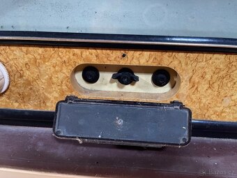 Televizor Tesla 4203A Athos Retro - 2