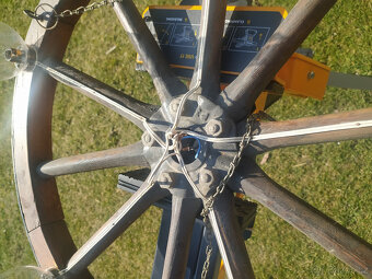 Rustikální lustr. - 2