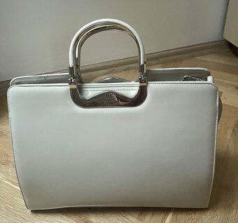 Walter Valentino kabelka ELEGANTNI business-puvodne 4.500 Kc - 2