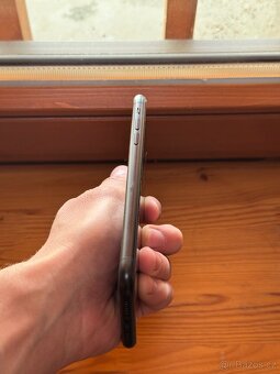 iPhone Xr Black 64gb - 2