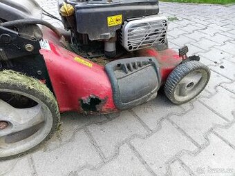 Sekačka Jonsered - 2
