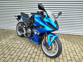 Suzuki GSX-8R - 2