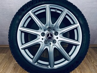 TOP zimní kola Mercedes A45 AMG R18 originál - 2