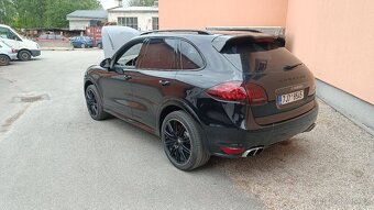 Porsche cayenne 4.8 V8 turbo Haman - 2