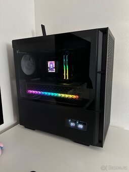Herní PC 9800X3D 9070XT - v záruce - 2