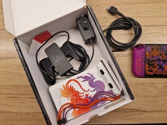 Nintendo Switch OLED Pokémon edition - 2