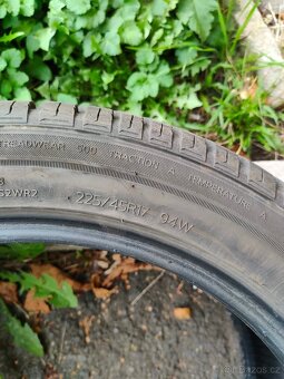 Hankook Kinergy 4s2 - 225/45/17 - celoročky - 2