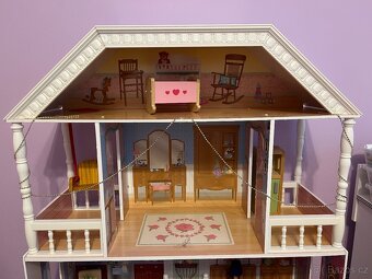 Velký domeček pro panenky (Barbie) - 2