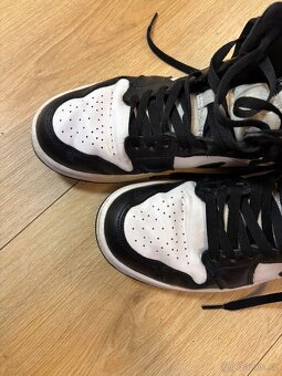 Nike Air Jordan 1 Mid - 2