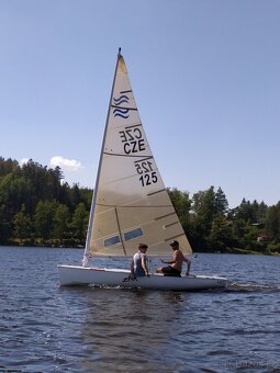 Plachetnice FINN - 2