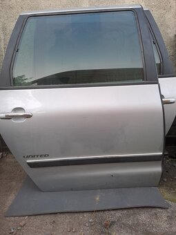 Náhradní díly na vw sharan - 2
