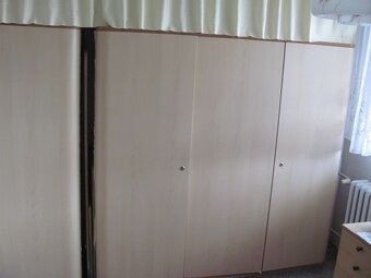 Šatní skříně - 2