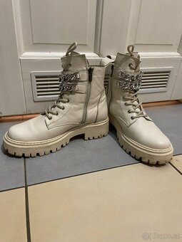 Dámské kožené kotníkové boty značky Liu Jo - 2