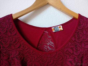 Krajkové šaty Eva Lhotáková - vel. 36 - jako nové - 2