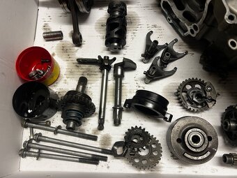 Díly motoru yamaha YZ250F 2008 - 2