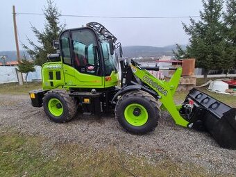 Nádherný nakladač 4x4 .vytápění. - 2