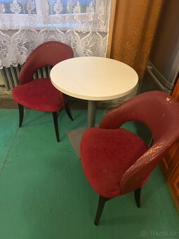 Čalouněná křesla se stolem - 2