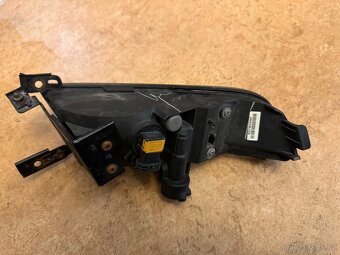 Prava mlhovka Honda crv - 2