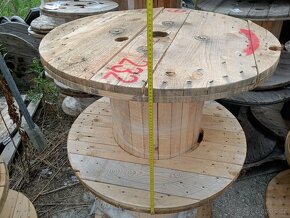 Dřevěné bubny, cívky - 2