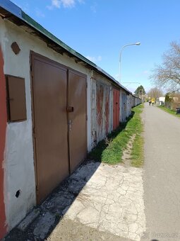 Prodám garáž Všetuly - 2