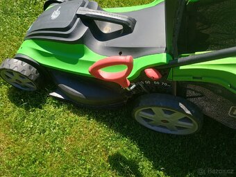 El.sekacka na trávu - 2