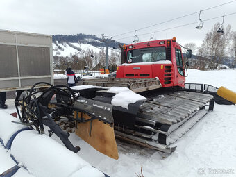 Käsbohrer PistenBully 200 - 2