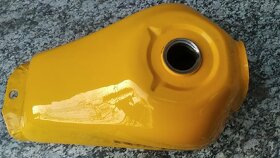 Honda xl , nádrž , výfuk a sedlo - 2