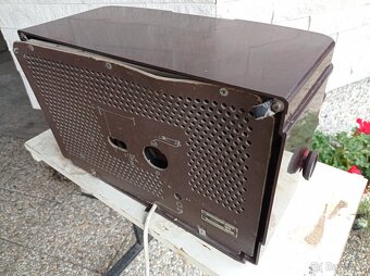 Rádio Philips 215A v bezva stavu - 2