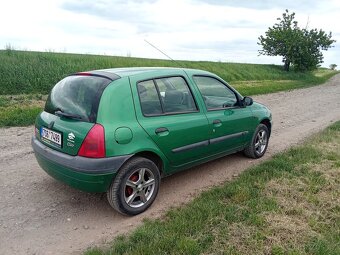 Renault Clio - 2