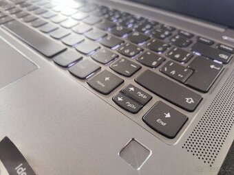 Business notebook Lenovo IdeaPad S540 celokovový - 2
