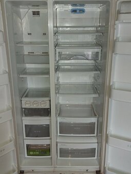 Nabizim k prodeji plně funkčni Americkou lednici SAMSUNG - 2