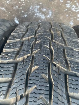 Prodám zimní pneu, Nokian WRC3 225 /65 R16 C - 2