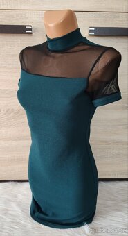 Tmavě zelené šaty - XS (S) - 2