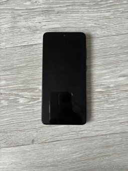 Samsung S21 FE - 2