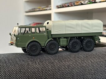 DeAgostini - Tatra 813 8x8 Kolos - 1:43 - 2
