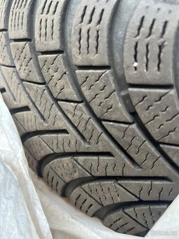Zimní pneu 185/65R15 - 2
