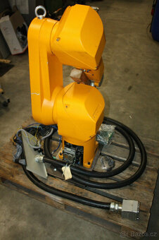 Stäubli RX90 RX 90 6osé robotické rameno se6 servomotory CNC - 2
