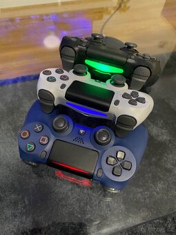 PlayStation 4 Pro 1TB + 3 ovladače + 7 her - 2