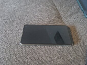 Samsung s10e - 2