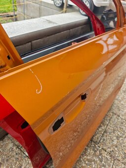 Škoda Karoq právě přední dveře - 2