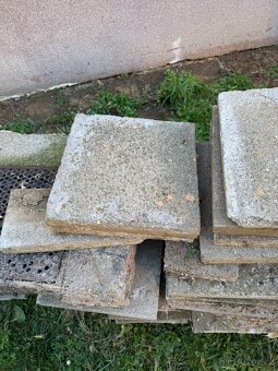 Betonová dlažba 30 x 30 - 2