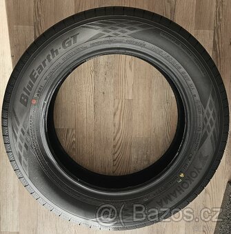 Nové letní 205/60 R16 Yokohama - 2