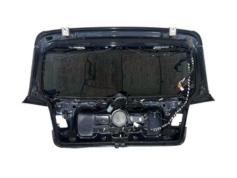 Páté dveře černá metalíza LC9X VW Golf 6 hatchback r.v. 2010 - 2