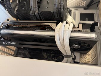Prodám Sapphire NITRO+ AMD Radeon RX 7800 XT 16GB - 2