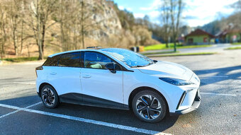 ➡️MG4 Luxury, 150 kW, 64kWh, tepelné čerpadlo,ZÁRUKA DO 2029 - 2