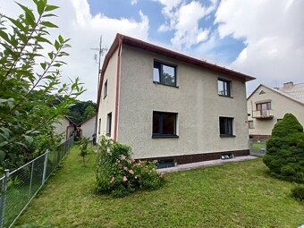 Prodej domu 222 m² s pozemkem 861 m², Lutonina u Vizovic - 2
