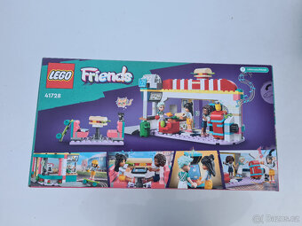 LEGO® Friends 41728 Bistro v centru městečka Heartlake - 2