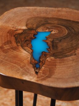 Konferenční stolky z ořechu - 2