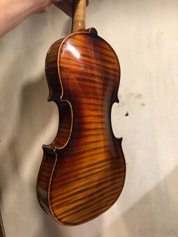 3/4 Housle k Hraní - 2