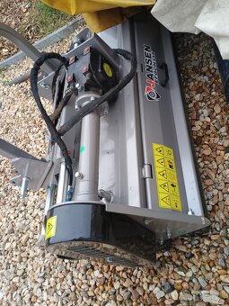 Kladívkový mulčovač Jansen - 2